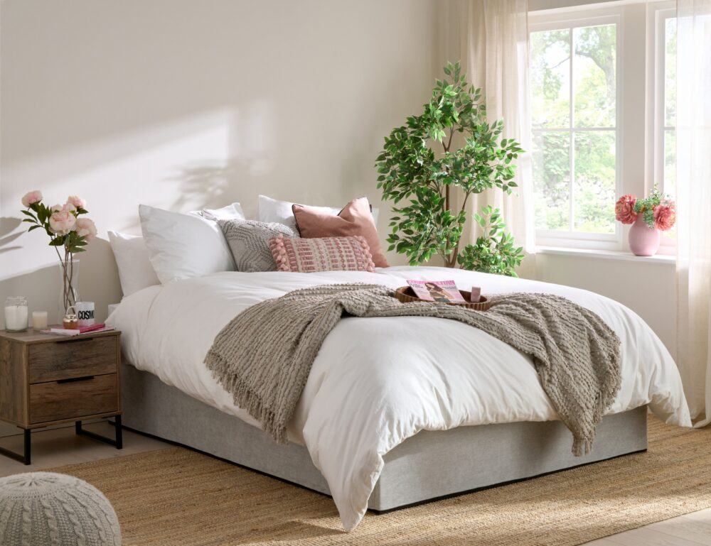 Cosmo-approved aesthetic bedroom ideas