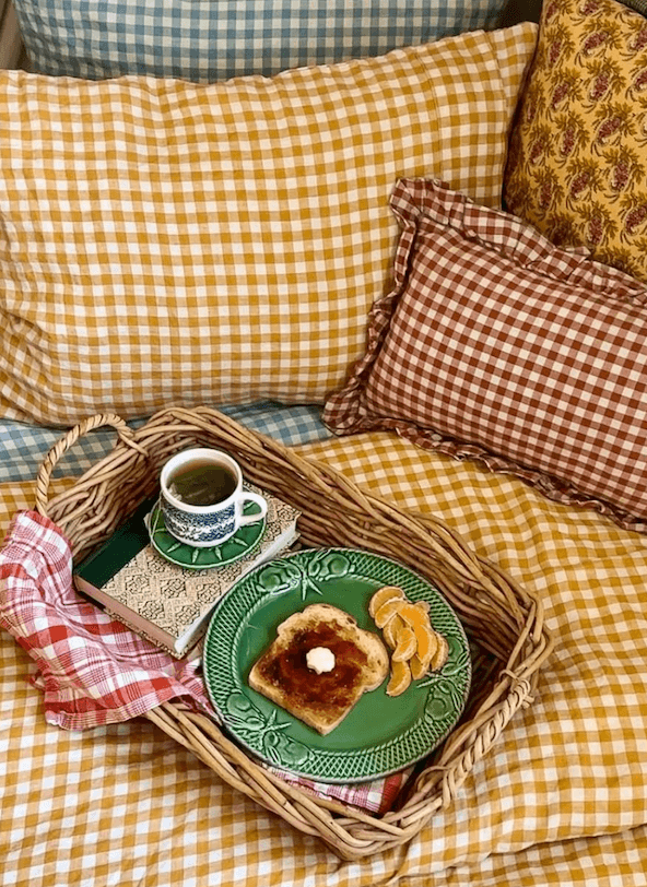 Piglet in Bed gingham bedding