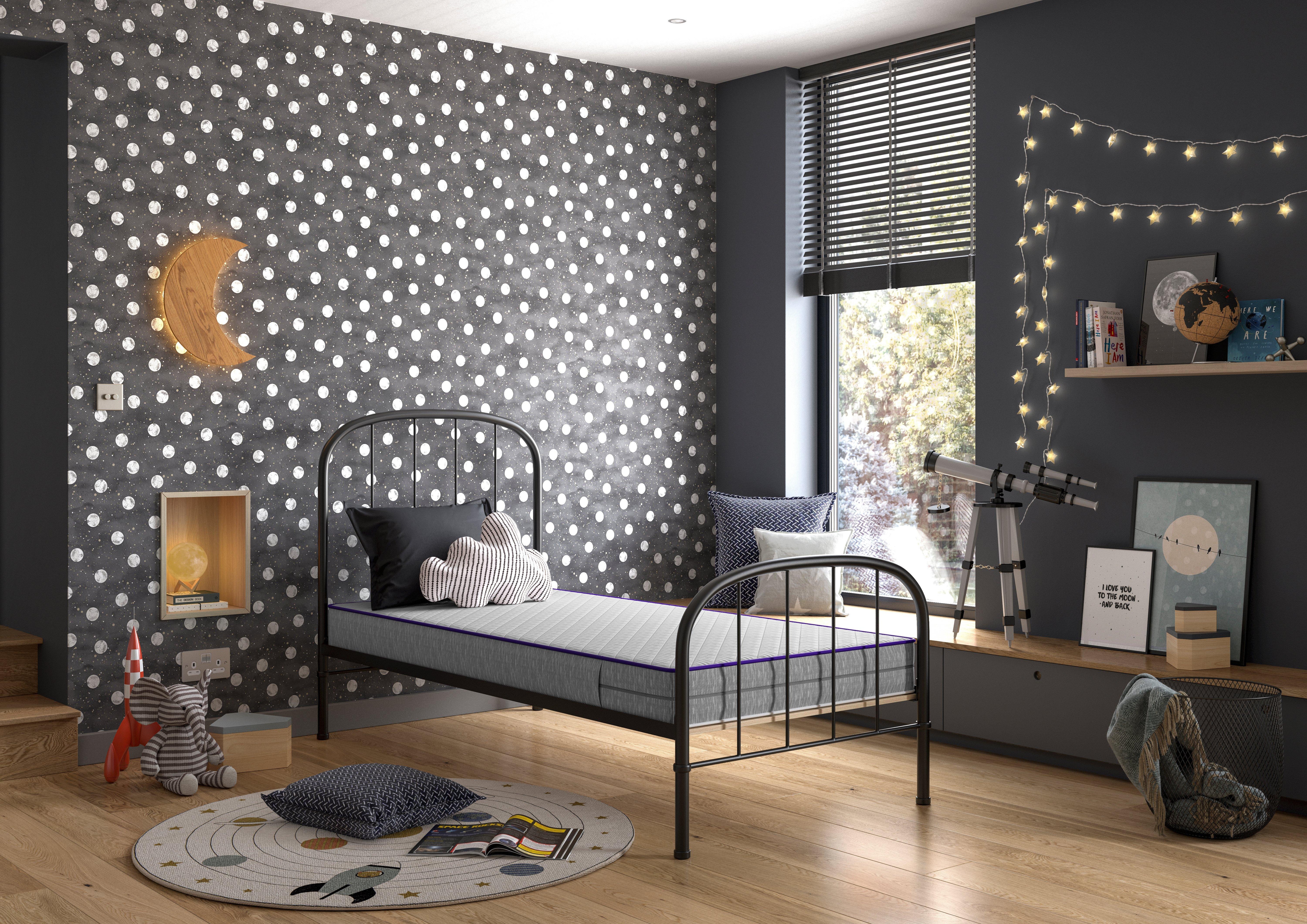 dreams-over-the-moon-kids-bedroom