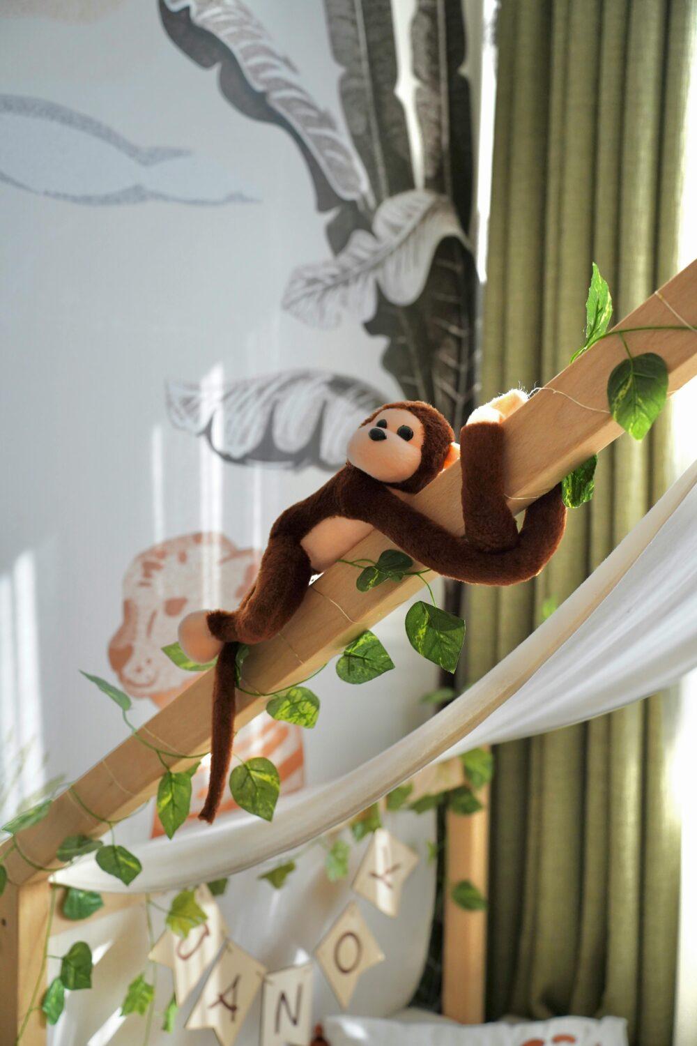 Jungle-themed bedroom ideas for little explorers