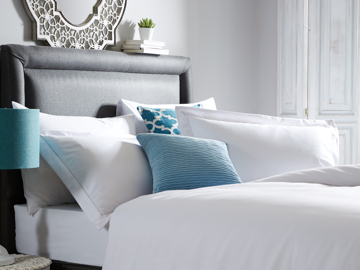 Why You Get Pain In Your Neck, Back, Hips After Sleeping? Dreams