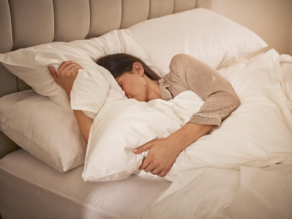 Menopause and Sleep: Insomnia, Night Waking and What Helps