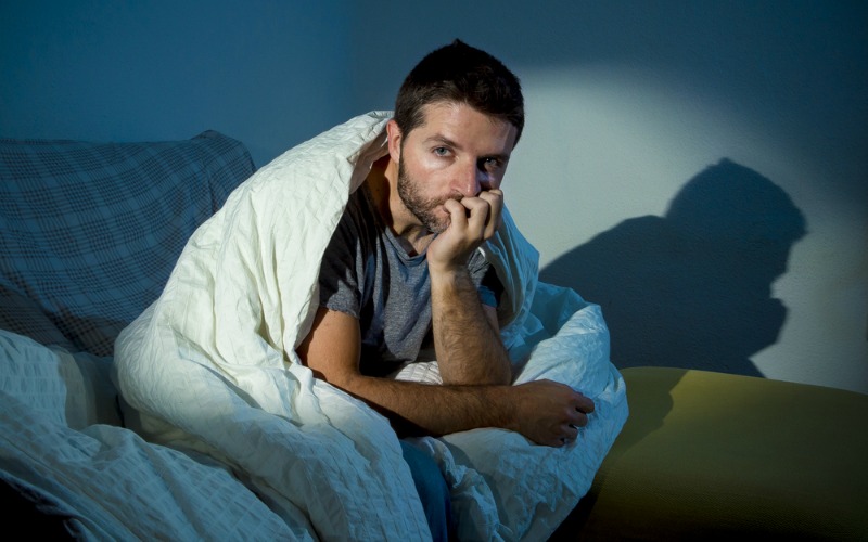 Homme insomniaque