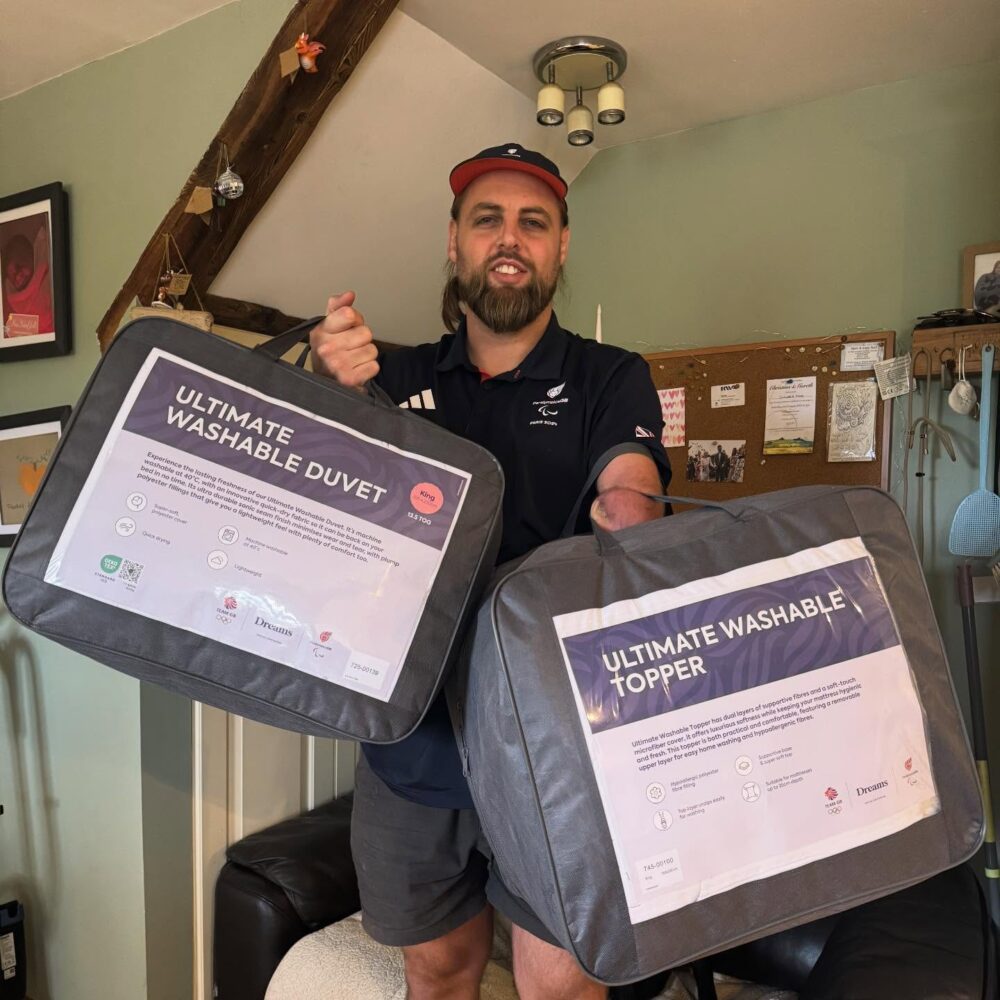 Paralympian Matt Bush with Dream Team bedding